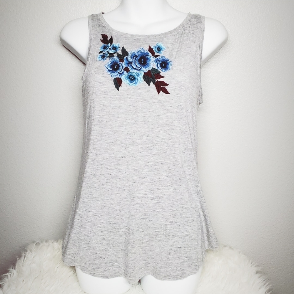 SOLD- American Eagle sleeveless top